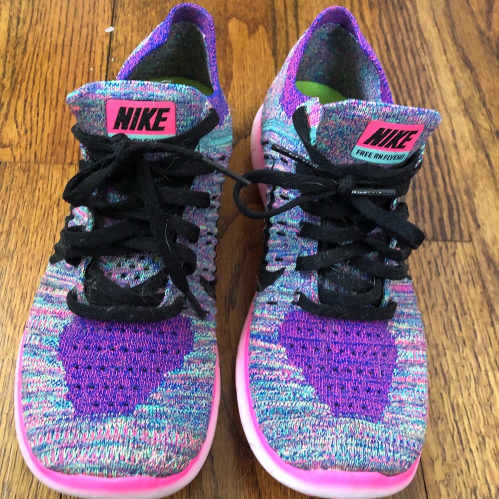 Multi color Nike free run fly knit - size 6.5